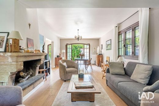 Villa in Marly-le-Roi, Yvelines