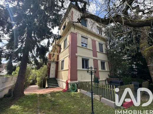 Villa in Palaiseau, Essonne