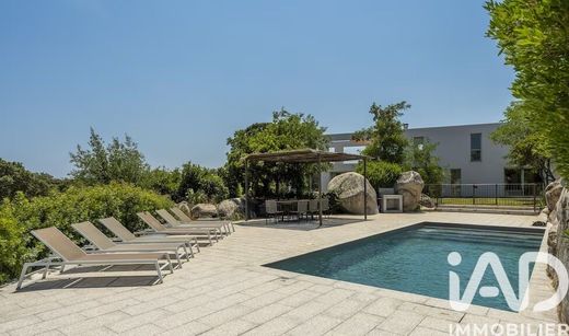 Villa in Sainte-Lucie de Porto-Vecchio, South Corsica