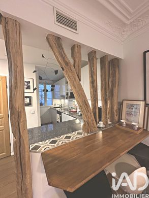Apartament w Beaubourg, Marais, Notre Dame - Ile de La Cité, Paris