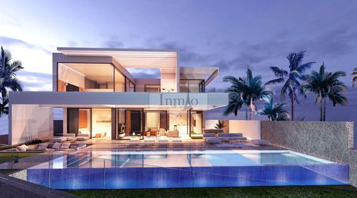 Villa in Adeje, Province of Santa Cruz de Tenerife