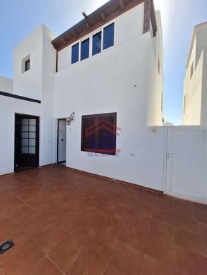 Duplex in Puerto del Carmen, Province of Las Palmas