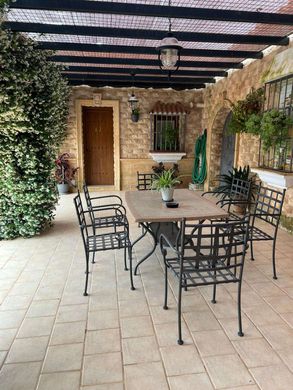 Casa adosada en Los Santos de Maimona, Badajoz