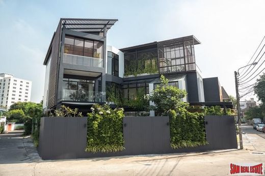 Luksusowy dom w Bangkok