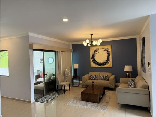 Luxury home in Nuevo Cuscatlán, Departamento de La Libertad