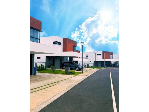 ‏בתי יוקרה ב  San José Villanueva, Departamento de La Libertad