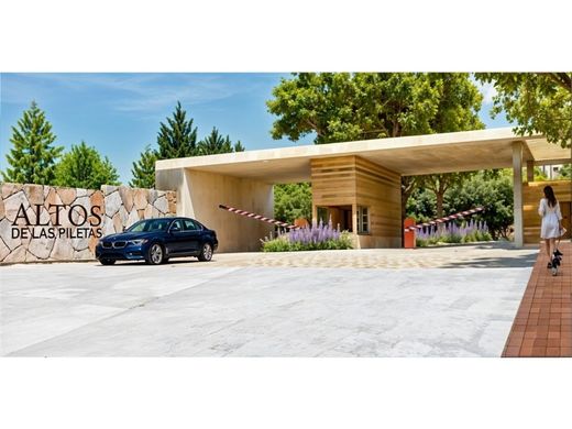 ‏קרקע ב  Santa Tecla, Departamento de La Libertad