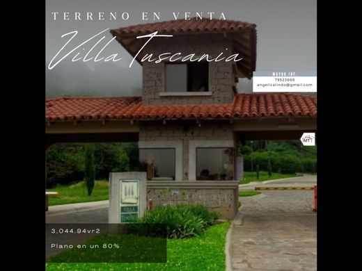 Grond in Zaragoza, Departamento de La Libertad