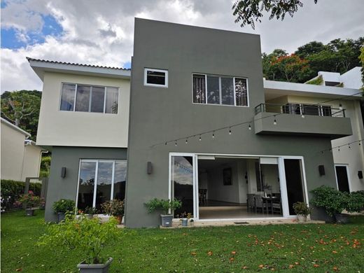 Luxe woning in San Salvador, Departamento de San Salvador