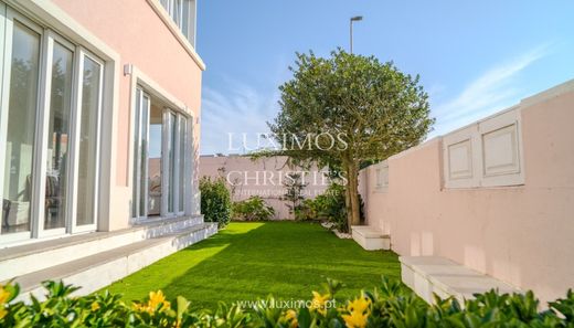Luxury home in Foz do Douro, Porto