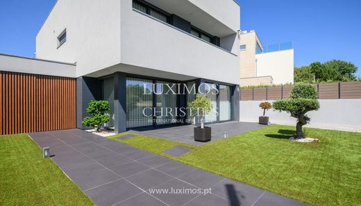Luxus-Haus in Gulpilhares, Vila Nova de Gaia