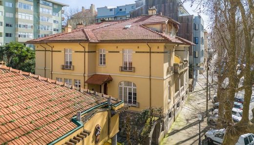 Luxury home in Foz do Douro, Porto