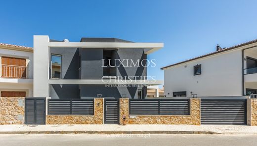 Luxe woning in Mexilhoeira Grande, Portimão