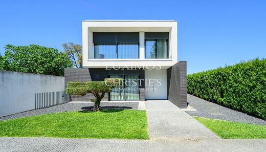 Luxury home in Castelo do Maia, Maia