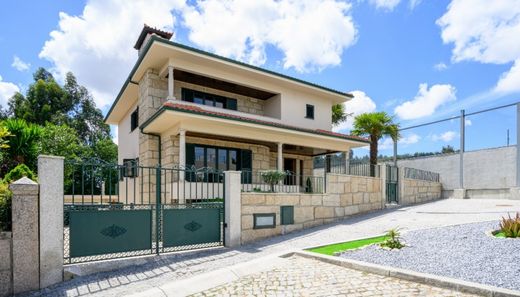 Luxury home in Castelo do Maia, Maia
