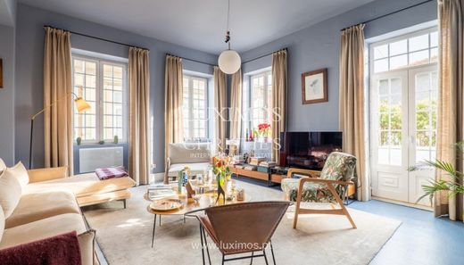 Residential complexes in Aldoar, Porto