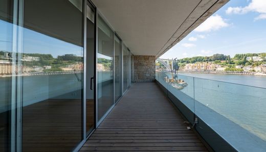 Edificio en Santa Marinha e São Pedro da Afurada, Vila Nova de Gaia