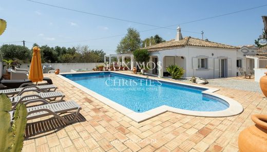 Luxury home in Santa Bárbara de Nexe, Faro
