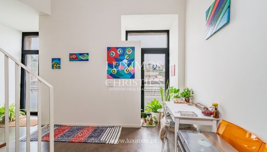 Residential complexes in Santa Marinha e São Pedro da Afurada, Vila Nova de Gaia