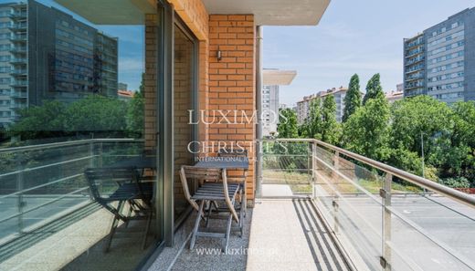 Complexos residenciais - Lordelo do Ouro, Porto