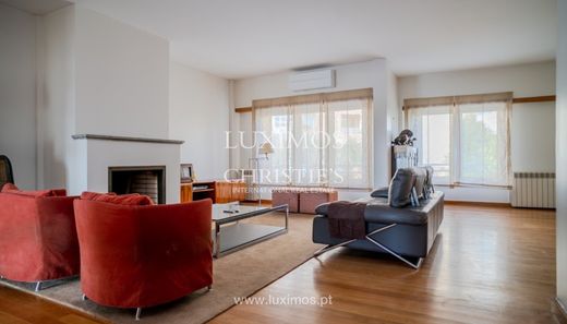 Luxury home in Foz do Douro, Porto