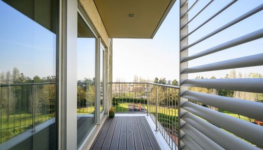 Residential complexes in Vila Nova de Gaia, Distrito do Porto