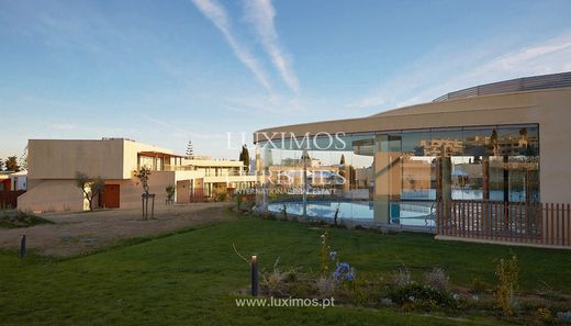 Appartementencomplex in Porches, Lagoa