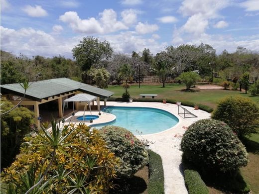 Casa de campo en San Pedro de Macorís, Provincia de San Pedro de Macorís