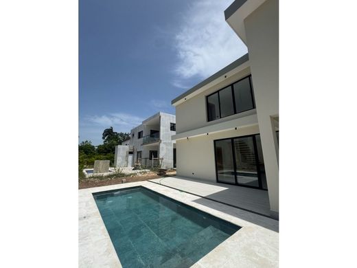Luxus-Haus in La Romana, Provincia de La Romana