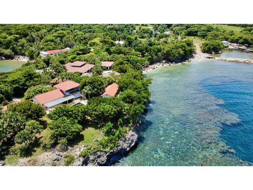 Landhuis in Cabrera, Provincia María Trinidad Sánchez