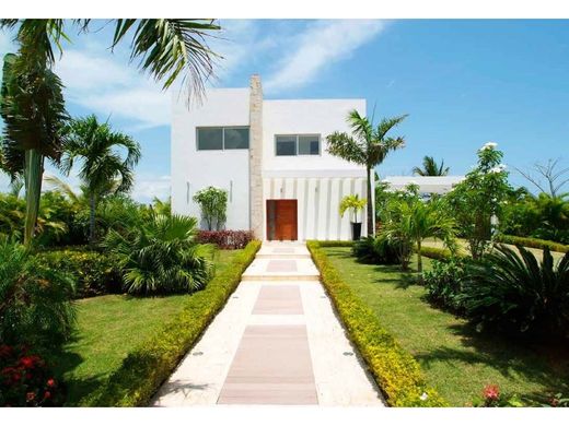 Luxus-Haus in San Pedro de Macorís, Provincia de San Pedro de Macorís