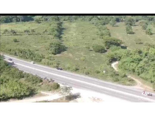 Cortijo o casa de campo en Bajos de Haina, Provincia de San Cristóbal