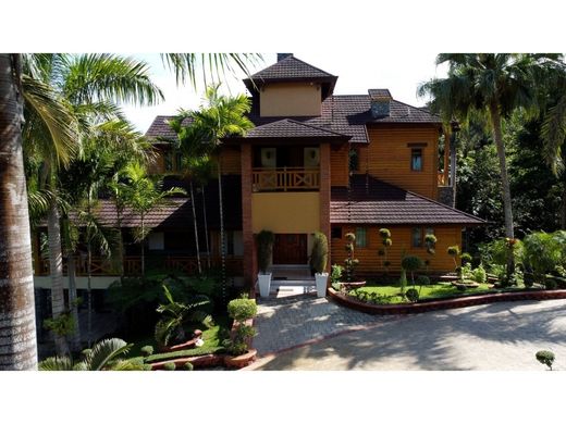 Country House in Jarabacoa, Provincia de La Vega