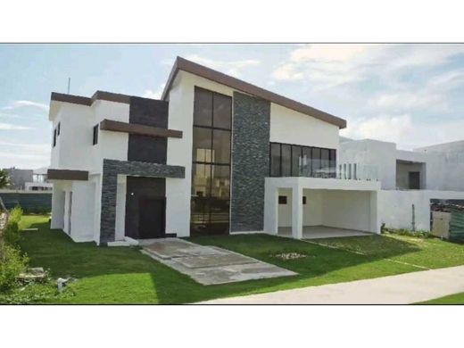 Landsitz in Punta Cana, Higüey