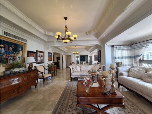Piso / Apartamento en Santo Domingo, Santo Domingo De Guzmán