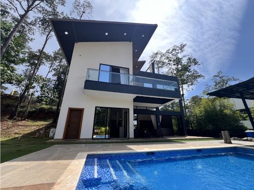 Casa de campo - Jarabacoa, Provincia de La Vega