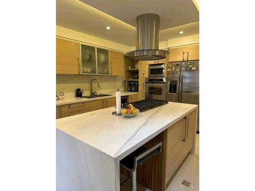 Apartment in Nueva Caracas, Distrito Capital