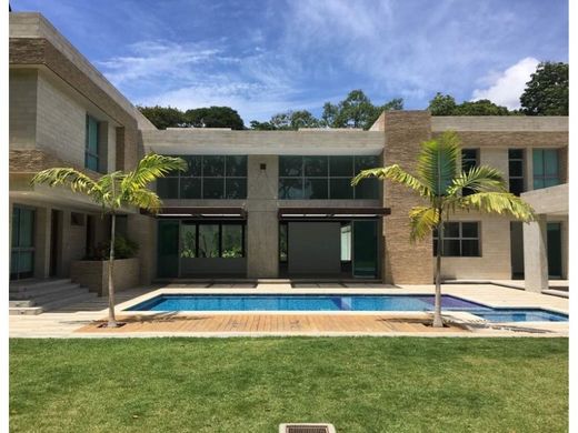 Lüks ev Karakas, Municipio Libertador