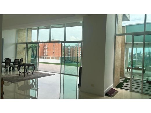 Cobertura - Nueva Caracas, Distrito Capital