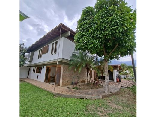Luxury home in Nueva Caracas, Distrito Capital