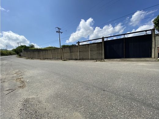 Terreno a Guatire, Municipio Zamora