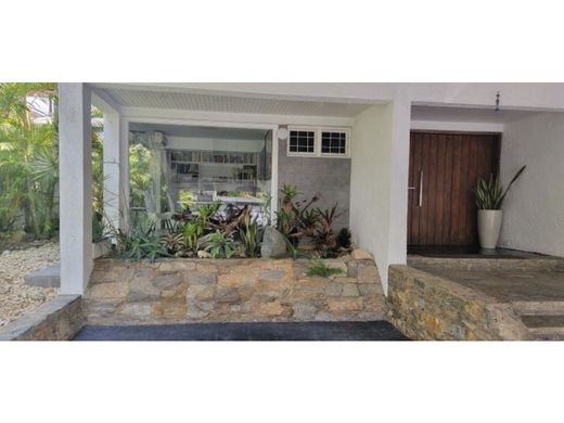 Luxus-Haus in Nueva Caracas, Distrito Capital