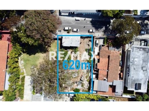 Grundstück in Nueva Caracas, Distrito Capital