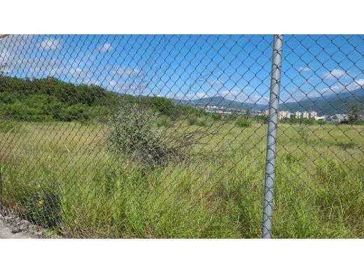 Land in Guarenas, Municipio Plaza