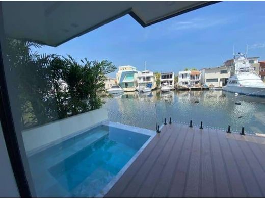 Luxury home in Lecherías, Estado Anzoátegui