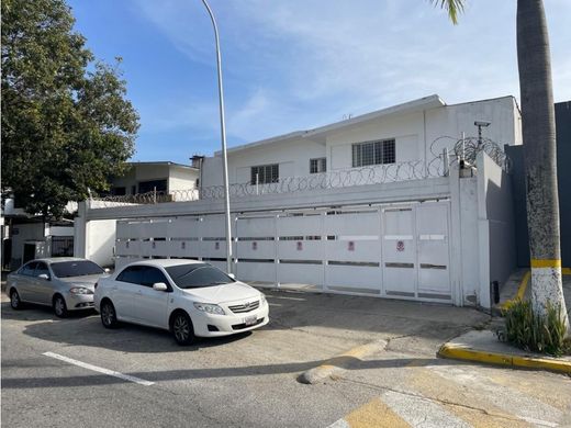 Luksusowy dom w Nueva Caracas, Distrito Capital