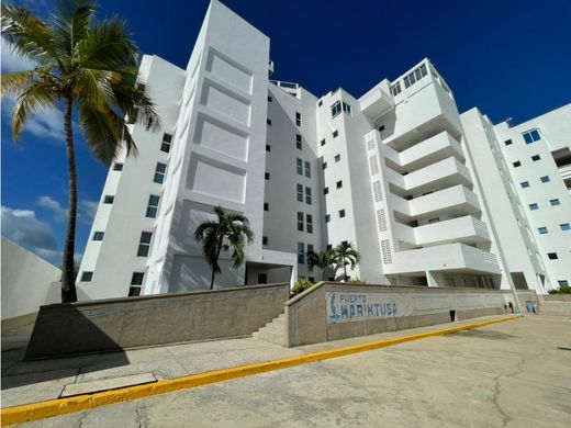 Apartment / Etagenwohnung in Tucacas, Municipio Silva