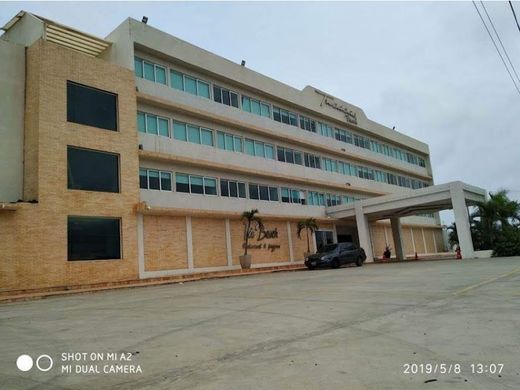 Albergo a Tucacas, Municipio Silva