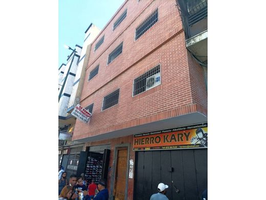 Residential complexes for sale in Los Teques