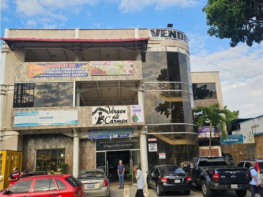 Edificio en Valera, Municipio Valera